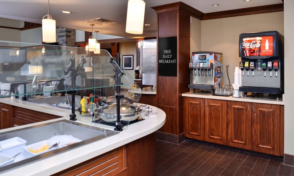 Rochester Condo | 1 Bedroom | Free Breakfast + Shared Pool & Hot Tub