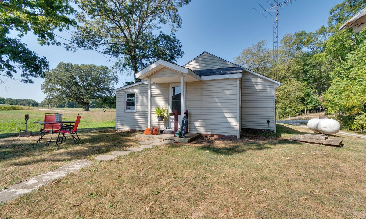 Toledo House | 10 min to Elmarra River: Pets Welcome!