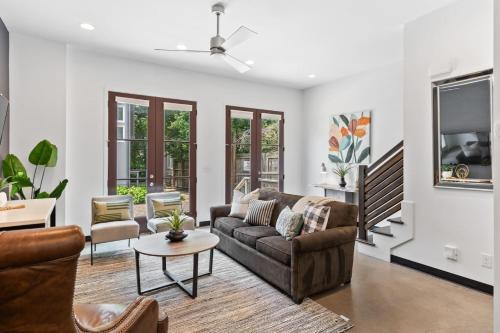 Hillsboro Village House | 12 South Home WALK to Belmont with Deck and Patio