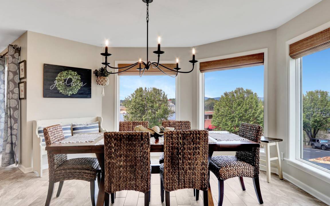 Lake Hamilton Apartment | 153 m² Apartment ∙ 2 bedrooms ∙ 6 guests
