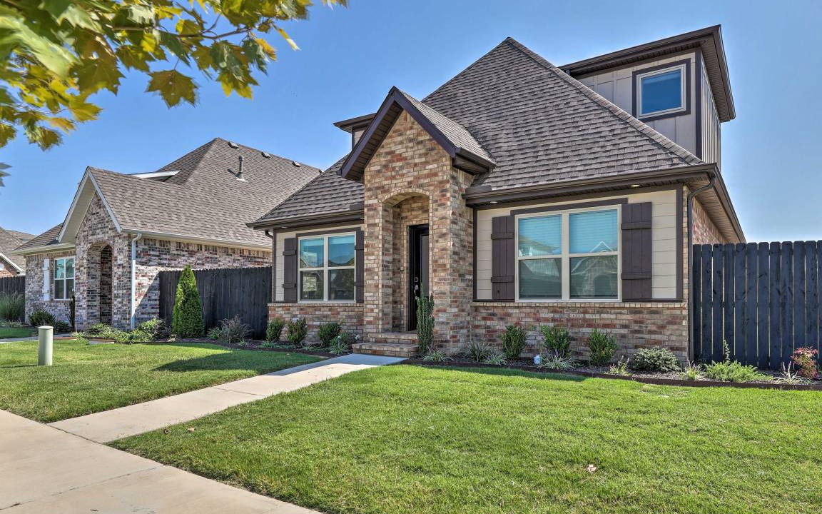 Fayetteville House | 176 m² House ∙ 4 bedrooms ∙ 9 guests