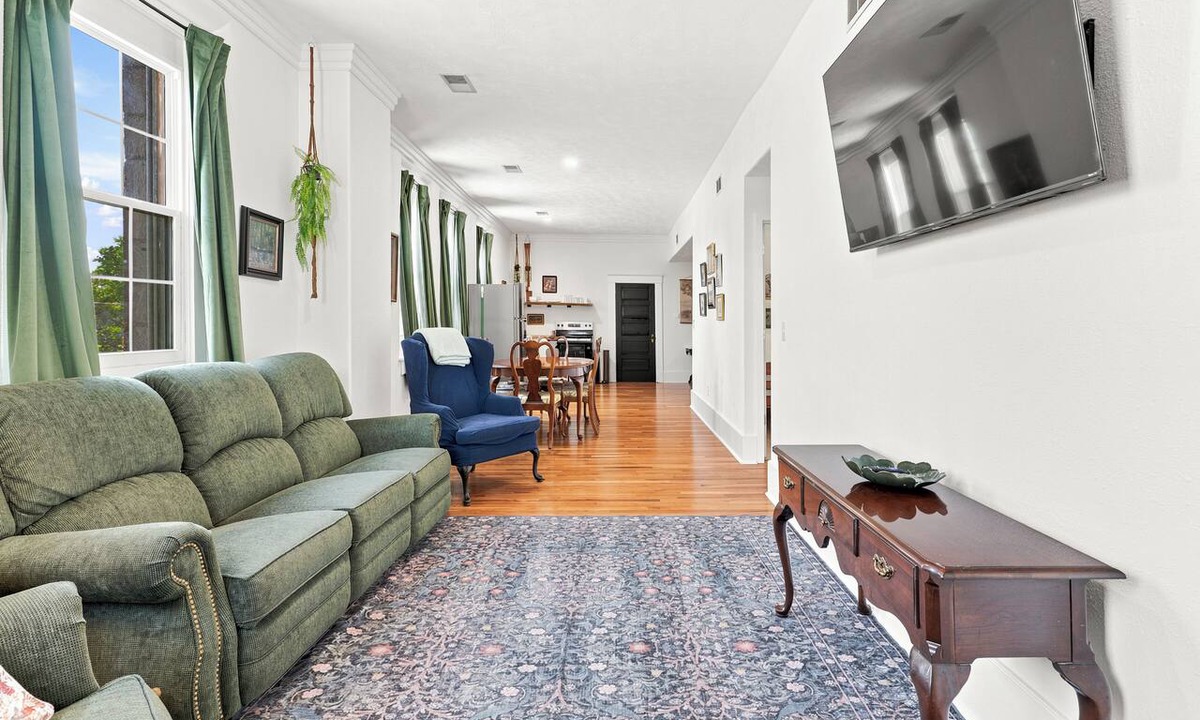 Chapman Apartment | 2 Bedroom Retreat in Historic Bank in Downtown Chapman