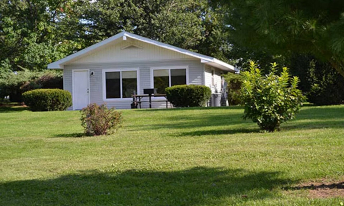 Pittsfield Cottage | 2 Units | Pine Lakes Getaway | Steps to Lake, Waterpark Fun & Outdoor Adventures