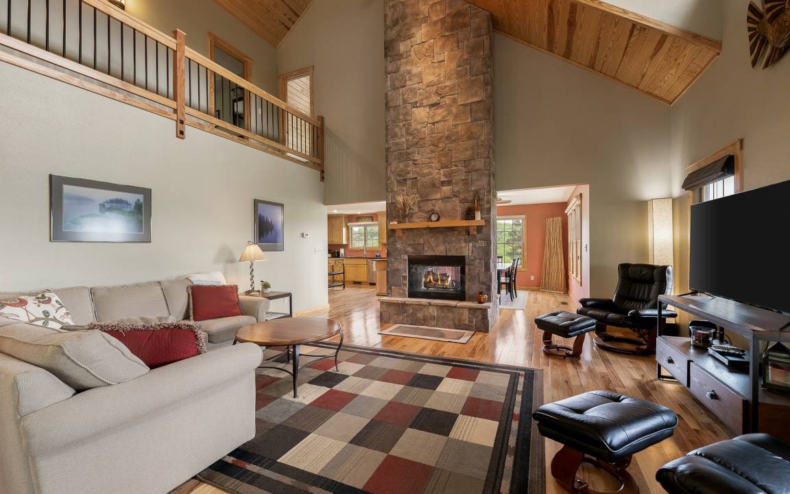 Eureka Springs House | 262 m² House ∙ 2 bedrooms ∙ 12 guests