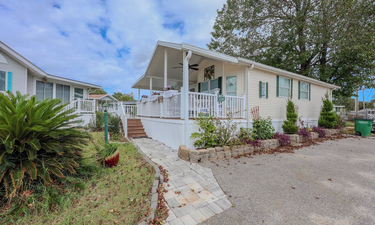 Myrtle Beach Cabin | 2746 Block 3 - Sleeps 6