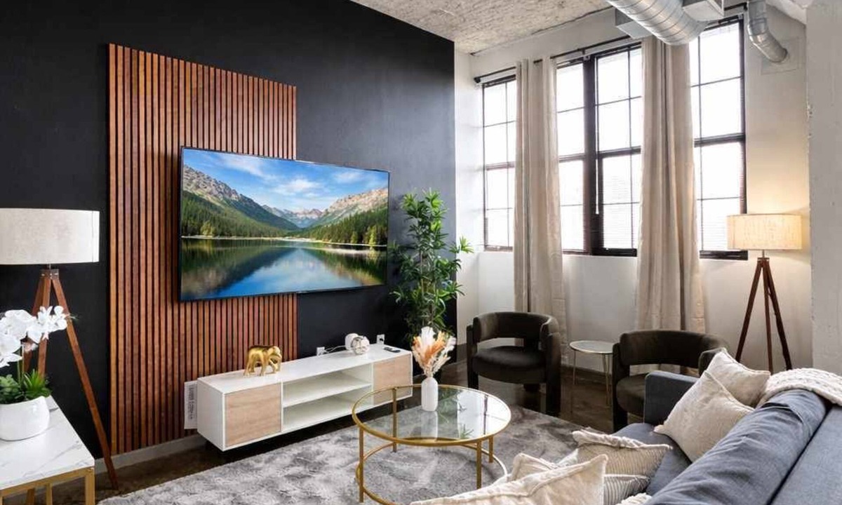 River Market Apartment | 2BR Central Stay in the Heart of Kansas - WiFi
