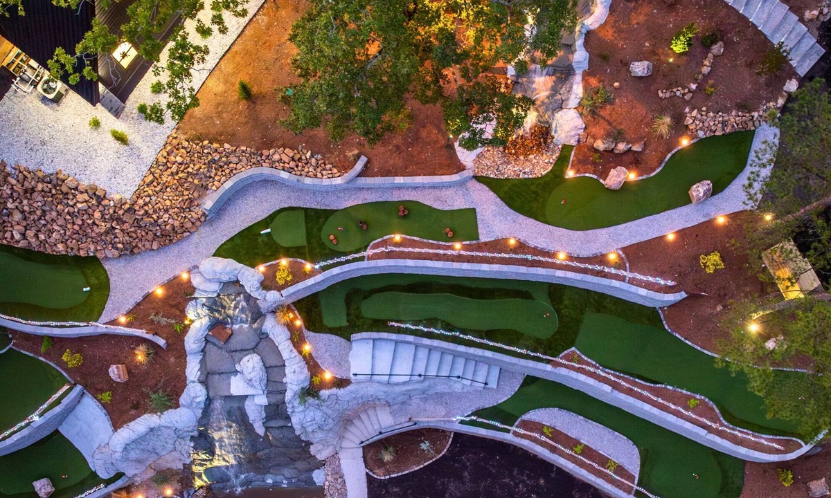 Mid America House | 3 A-Frame Retreats with Pools Near Hot Springs