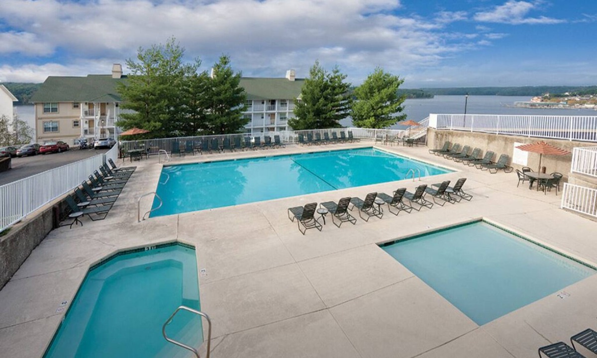 Kaiser Condo | 3 Bedroom Condo on Lake of the Ozarks!