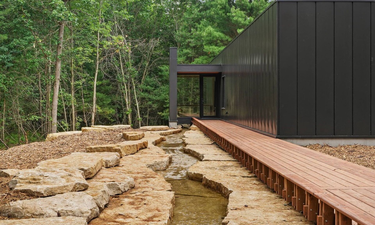 Wisconsin Dells Cabin | 3 Luxury Cabins on 40 wooded acres @ Oak & Ember Luxury Resort