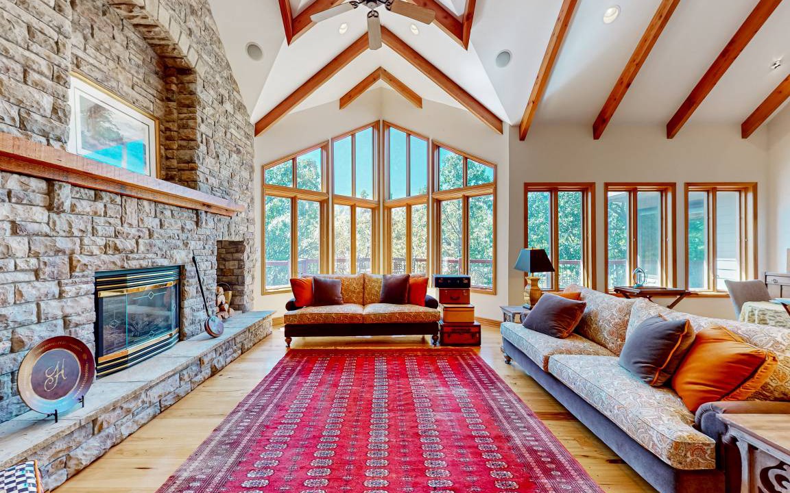 Eureka Springs House | 471 m² House ∙ 4 bedrooms ∙ 8 guests