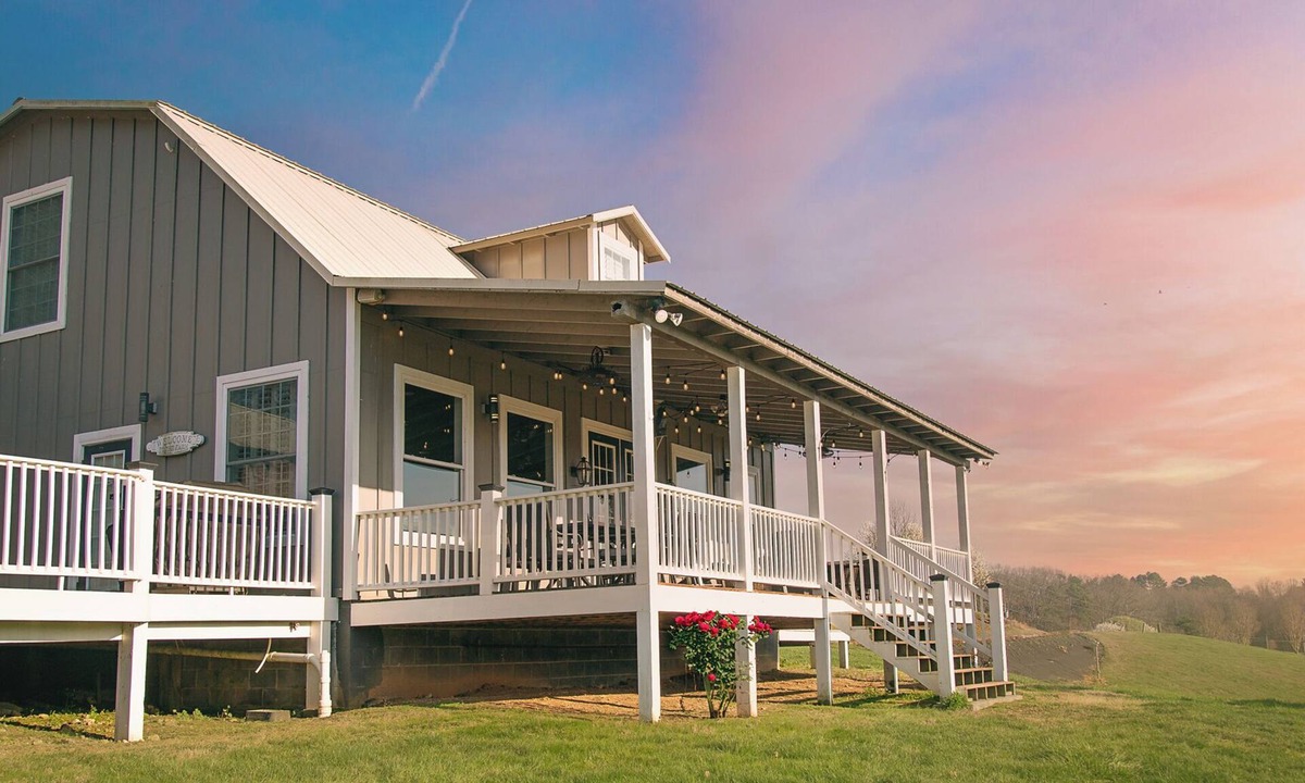 Jefferson City House | 5 ★ Farm Stay at our Large Milkbarn, collect fresh eggs see Scottish Highlands