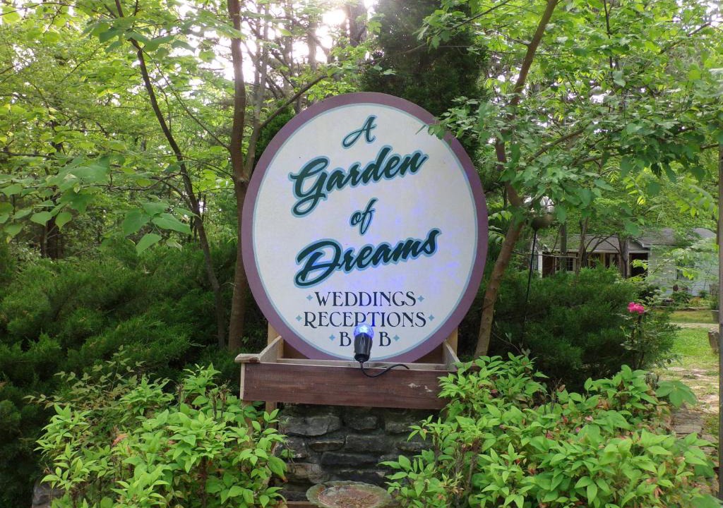 Eureka Springs Bed & Breakfast | A Garden of Dreams Good Night Sweet Dreams