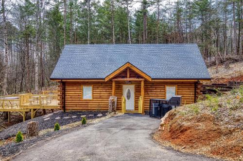 Newport House | A Playful Bears Cabin #312