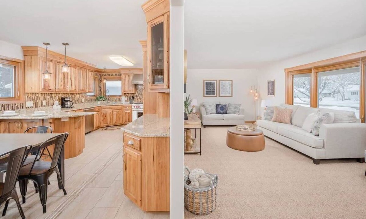 Whiting House | Amazing Family Retreat w/Fenced Yard & BBQ!