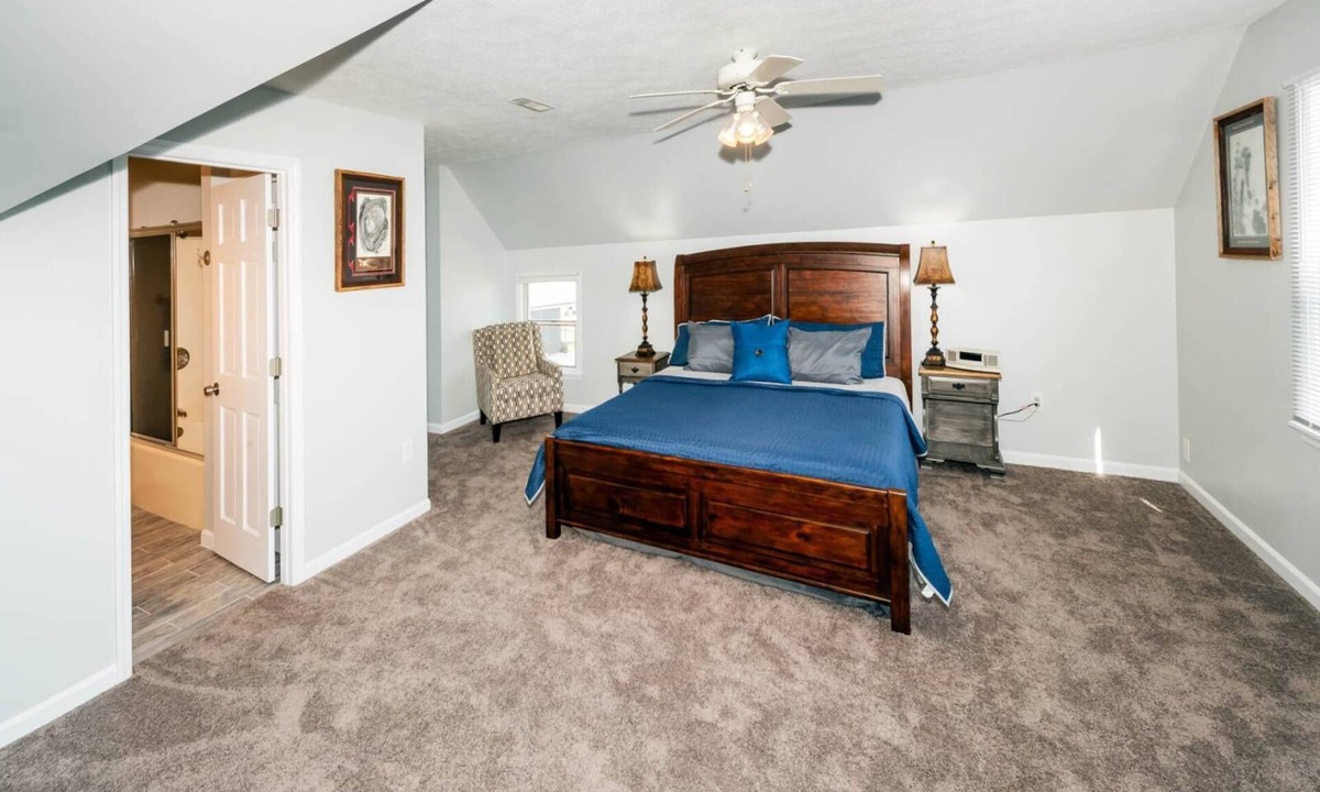 Lenoir City House | Amazing house on main channel of Fort Loudoun Lake