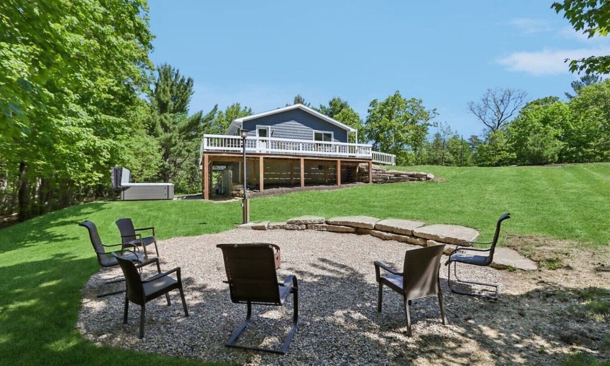 Lyndon Station House | Arbor House - A House for Families & Friends