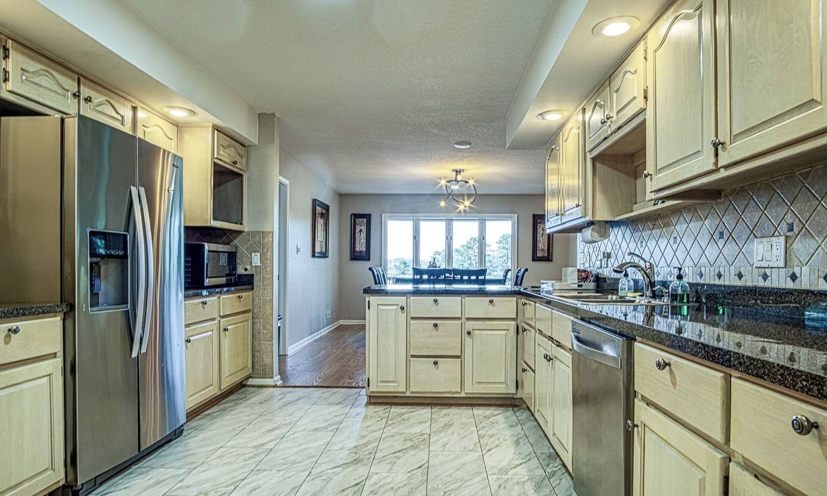 Hot Springs Village House | Awesome Lake Views, Epic Game Room, Private Dock, Swim Platform & Free Kayaks