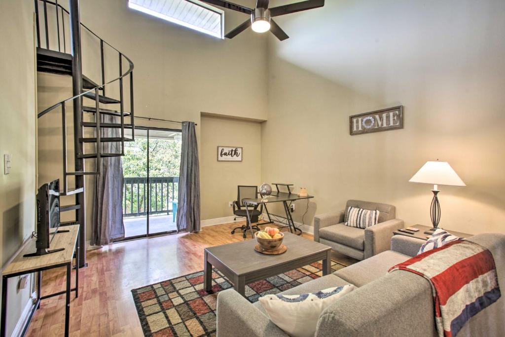 Highlands - Perkins House | Baton Rouge Condo < 3 Mi to Tiger Stadium!