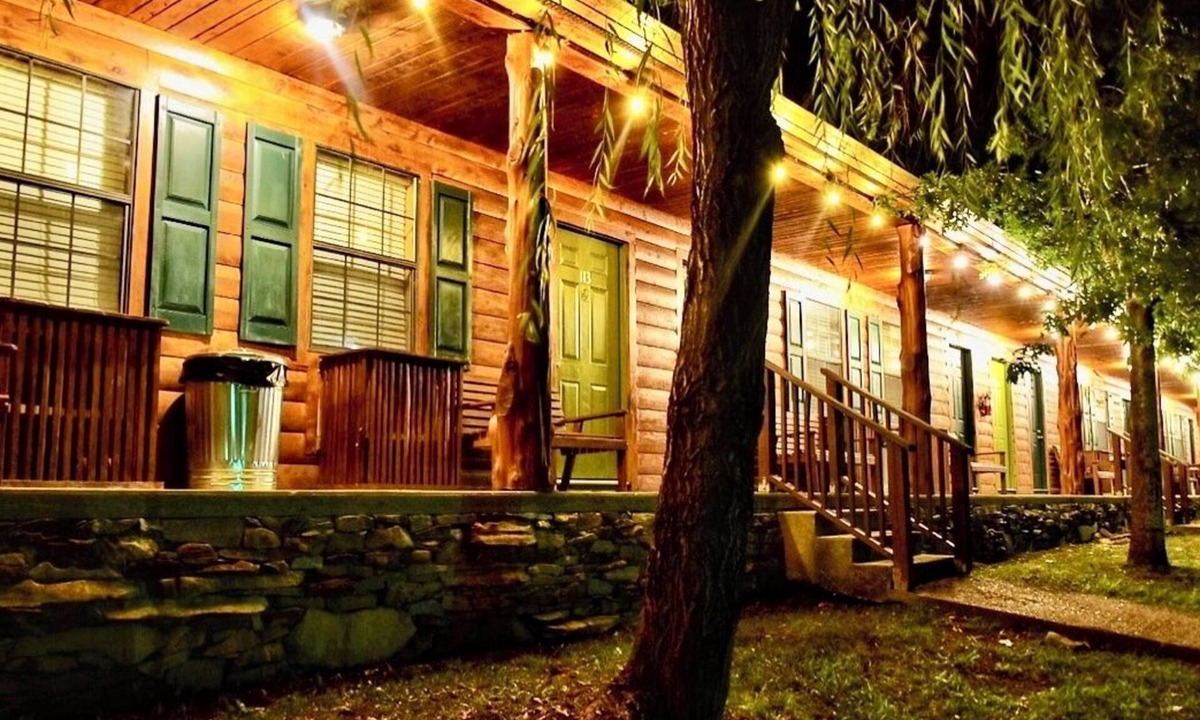 Clifton House | Bear Inn Retreat