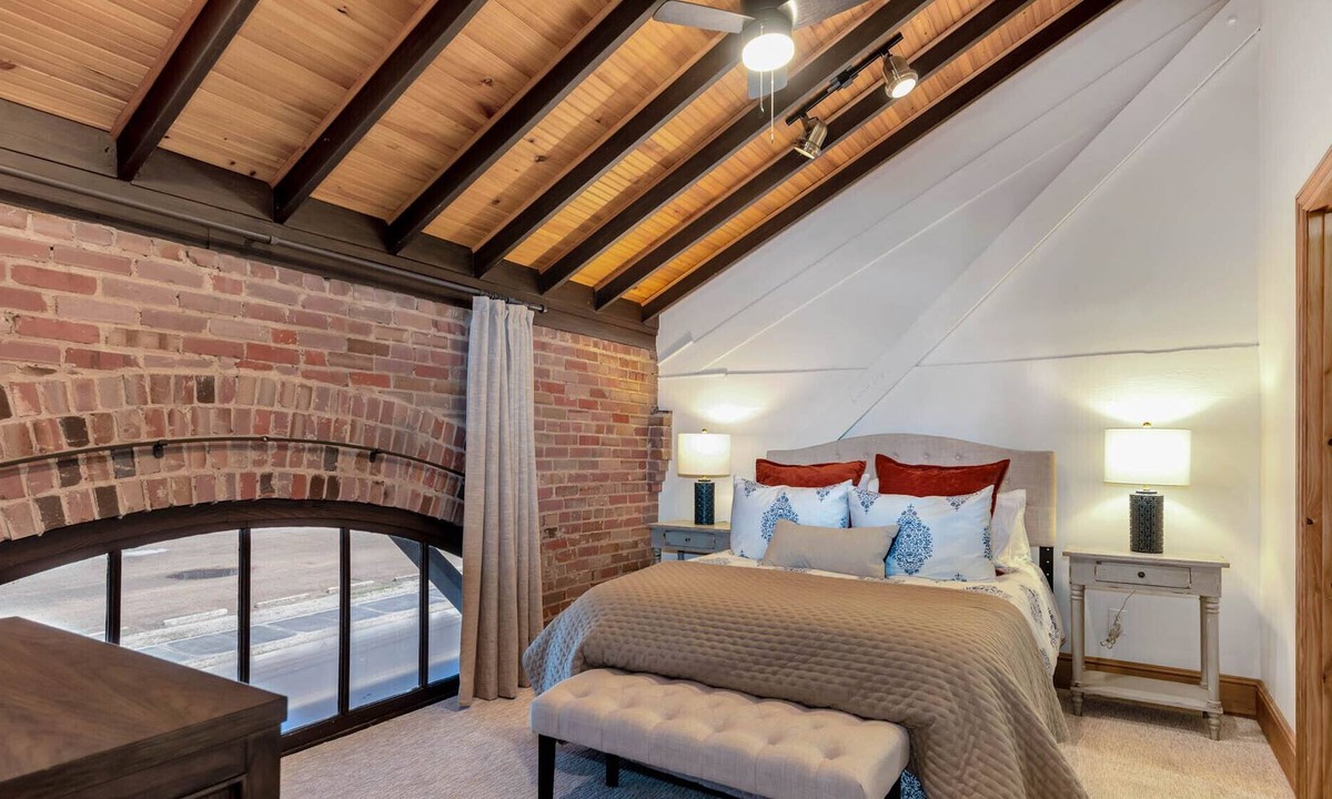 Natchez Condo | Beautiful Cozy 2BDRM