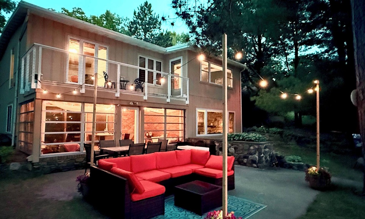 Wautoma Cabin | Beautiful Lakefront cabin woodburning fireplace, grill, canoe, SUP, AC, parking.