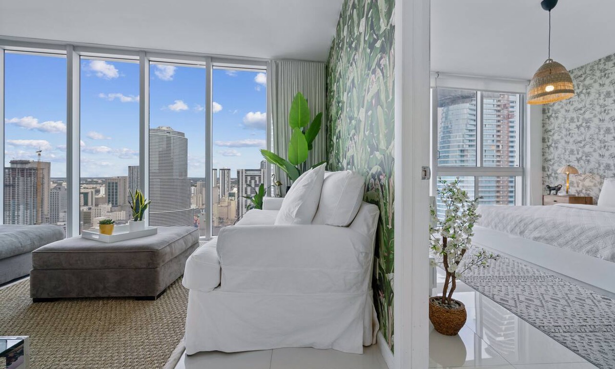 Brickell Condo | BEAUTIFUL Waterfront and City View 2BD ★39th Floor★Icon BRICKELL
