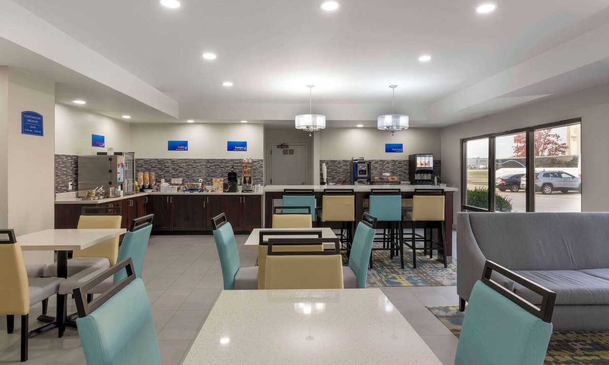 Mattoon Hotel | Best Western Heartland Inn