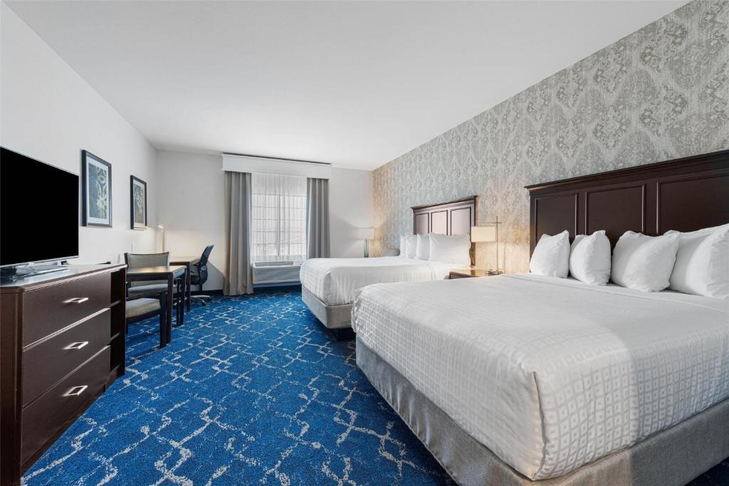 New Richmond Hotel | Best Western Plus New Richmond Inn & Suites