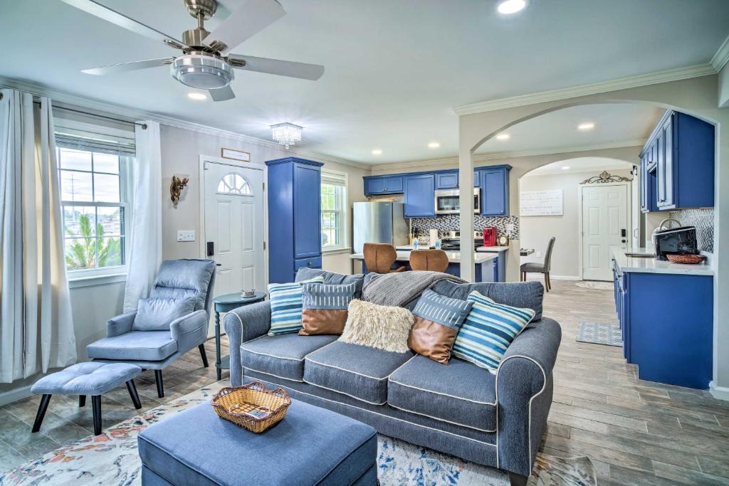 Highlands - Perkins House | 'Blue Cottage in the Bayou' w/Private Yard!