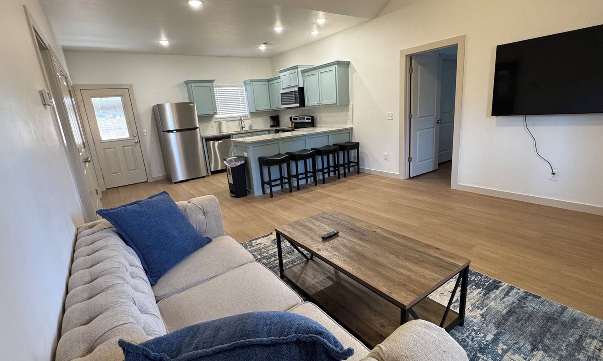 Chickasha House | Brand New Charming 2B/2B in Chickasha, Near Downtown!
