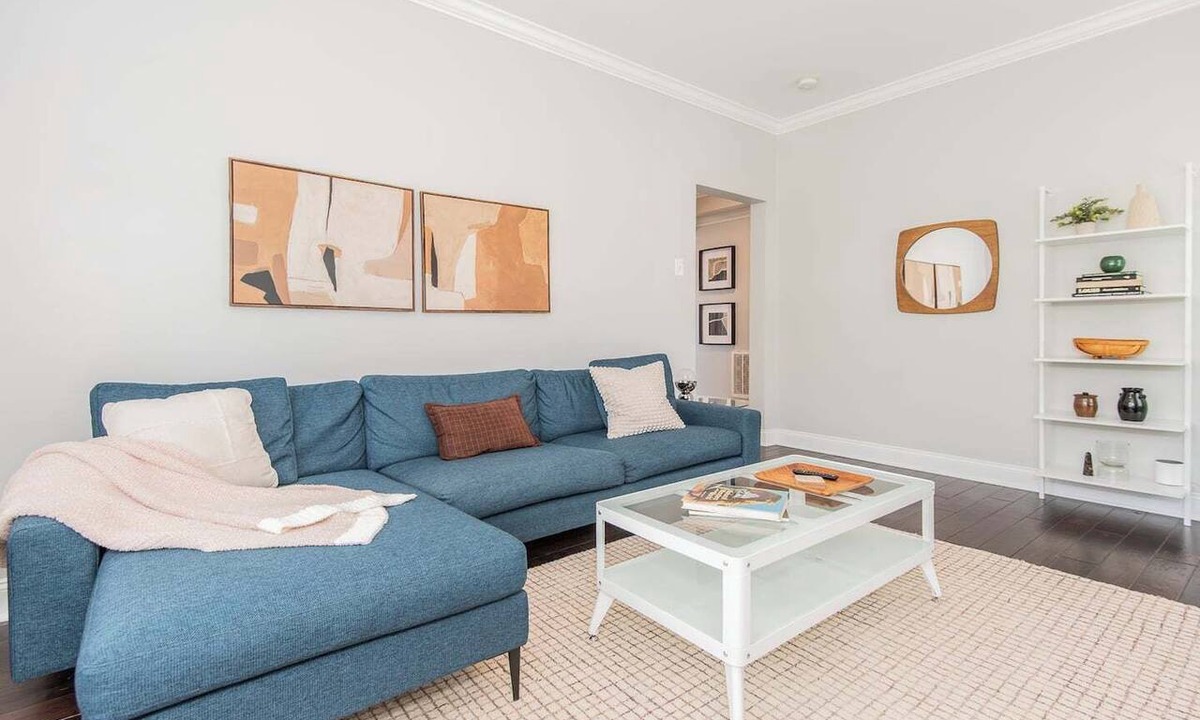 Downtown St. Louis Apartment | Bright 2BD near Soulard w/2 king beds, full kitchen & family-friendly touches. Minutes to downtown, stadiums & top STL attractions!