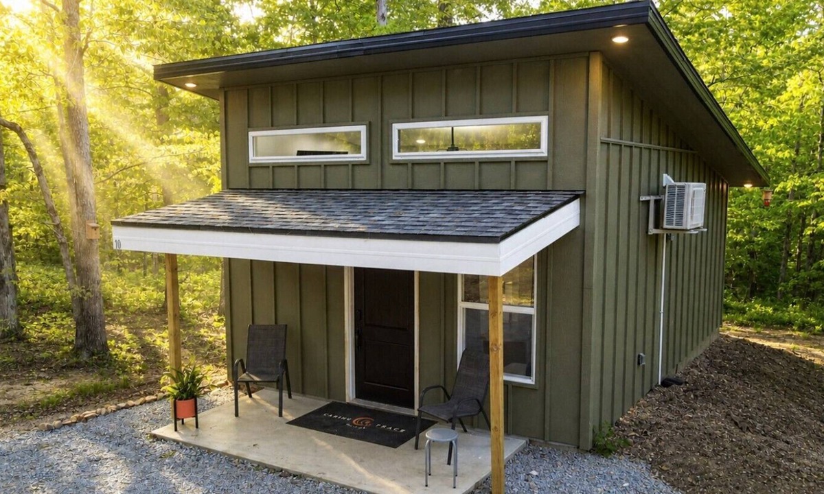 Lewis County Cabin | Cabins off the Trace: Cabin 4