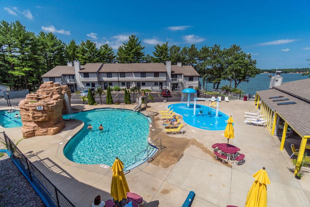 Lake Delton Resort | Caribbean Club Resort