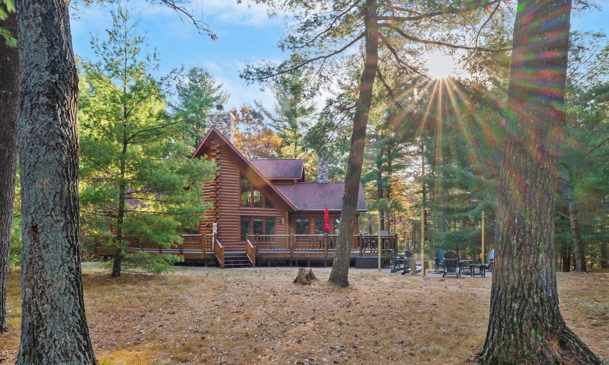 Friendship Cabin | Castle Rock Lake|Private Chef|Games-Bar|Fireplaces|Fire Pits