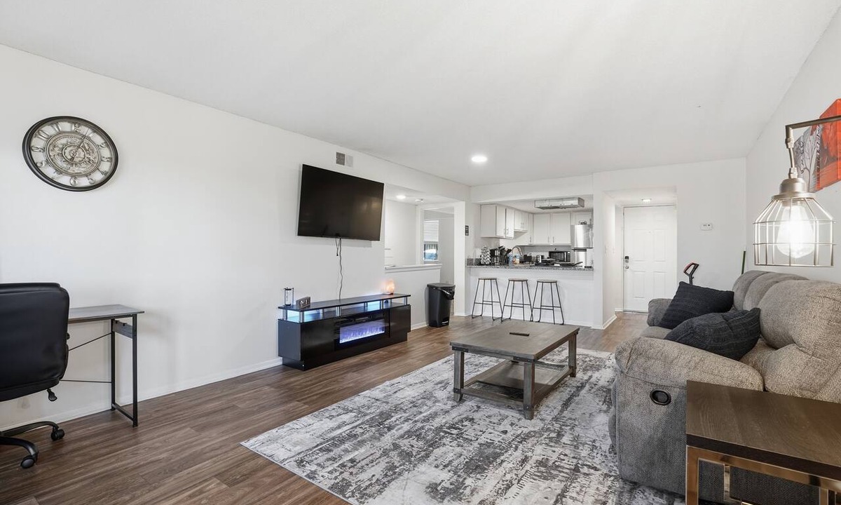 Crestline Heights Apartment | Charming 2-bedroom apartment close to UAB Hospital