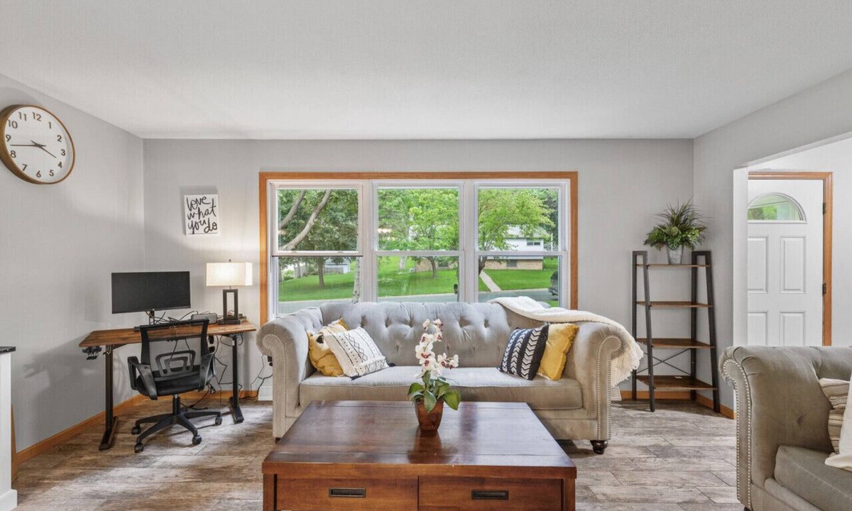 Burnsville House | Charming Family Home in Burnsville