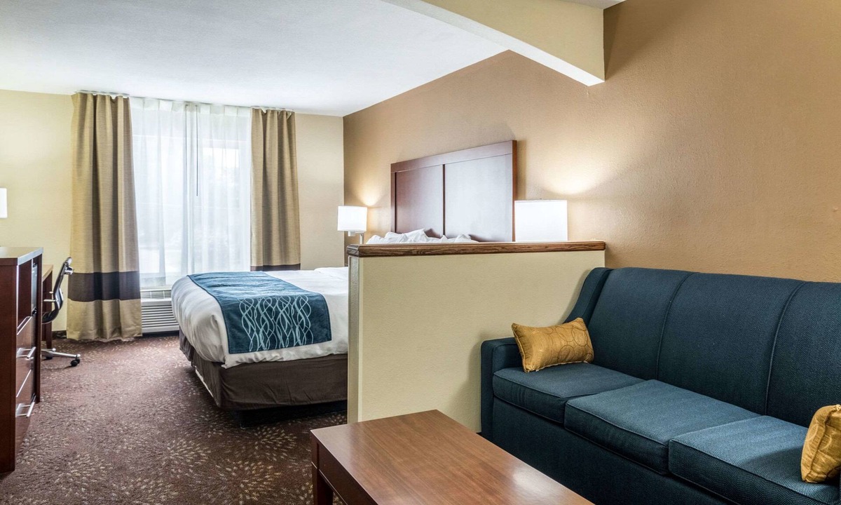 Hannibal Hotel | Comfort Inn & Suites - Hannibal