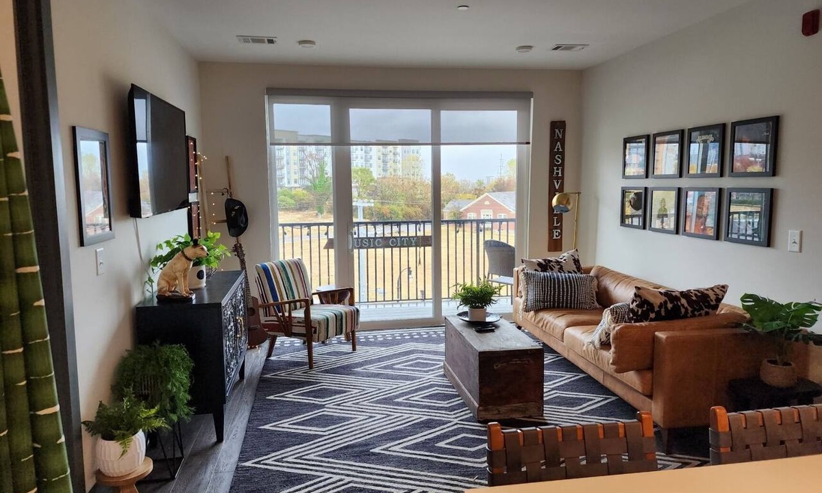 Rolling Mill Hill Condo | Condo minutes from Broadway