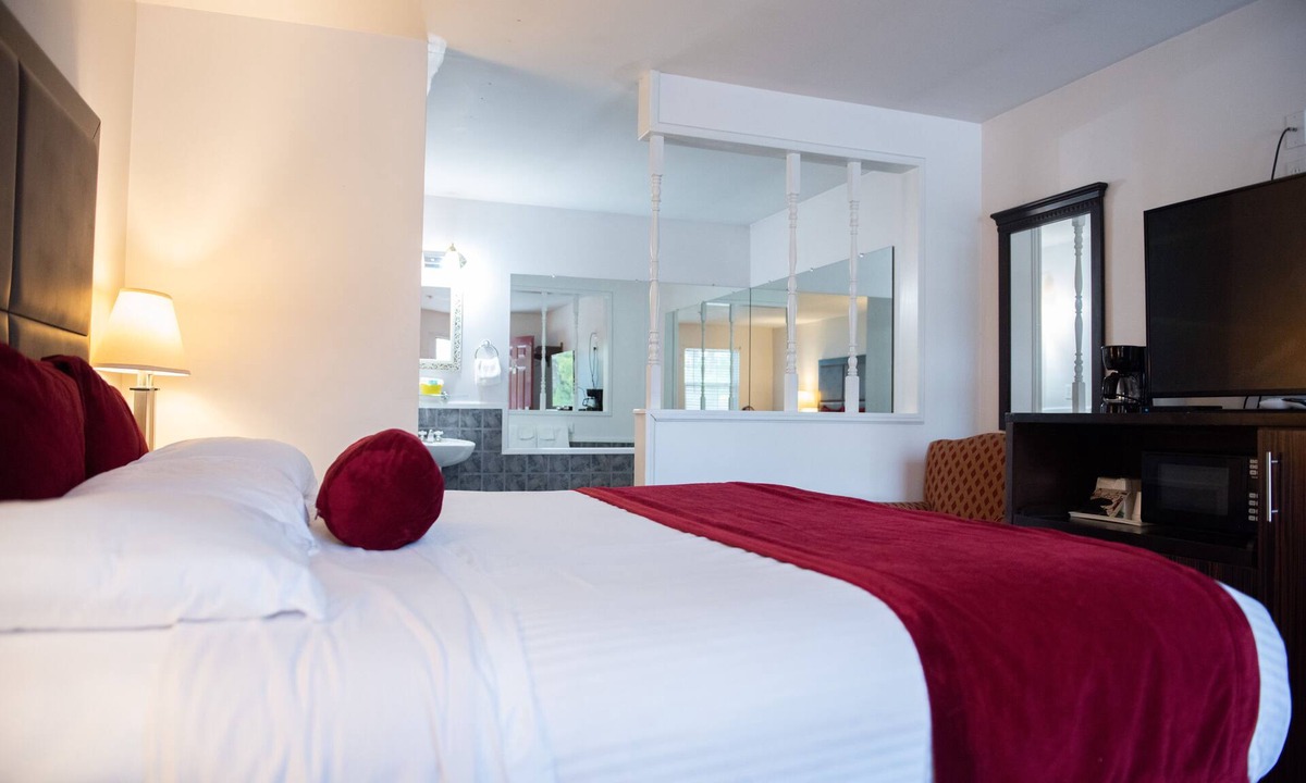 Salem Hotel | Cottonwood Inn
