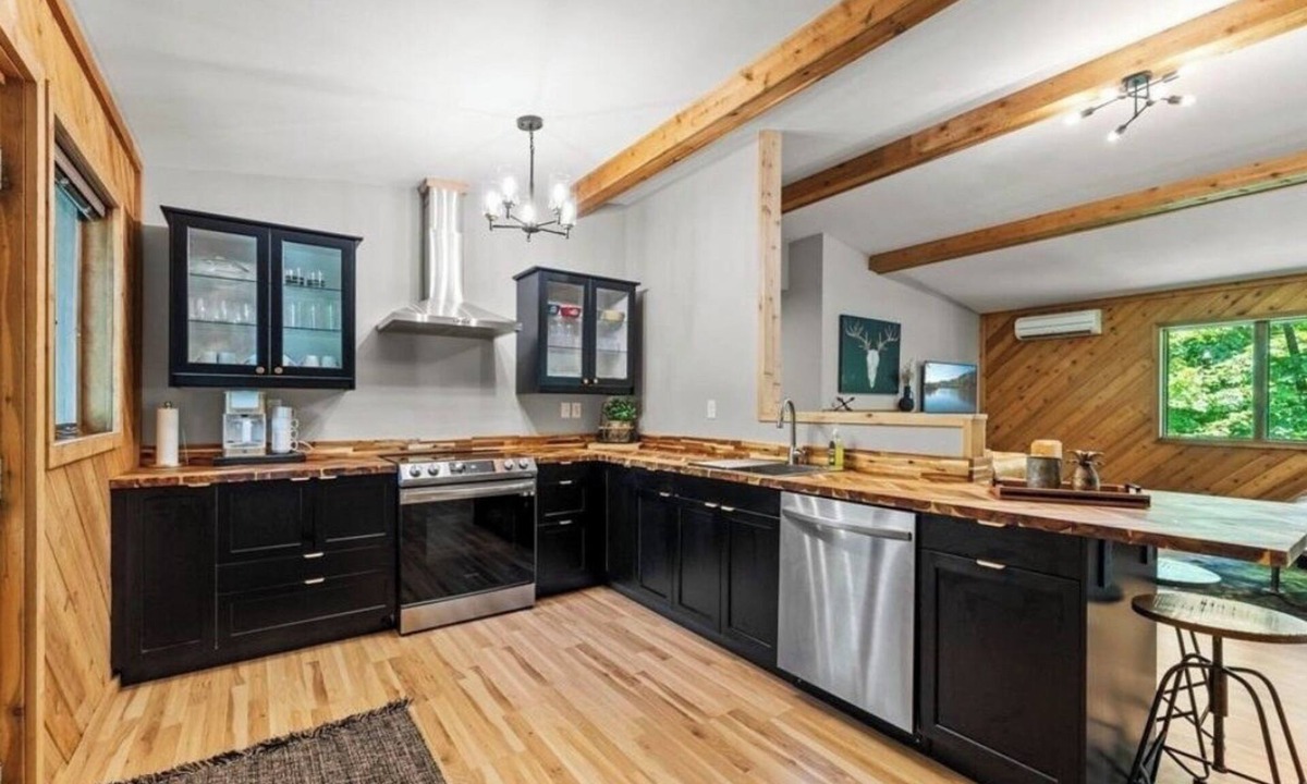 Cumberland Cabin | Cozy 3-bedroom cabin on beautiful Sand Lake in lovely Cumberland, WI.
