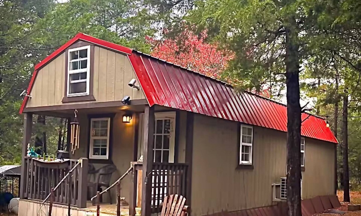 Blackwell Cottage | Cozy Cottage on the Big River in the Forest