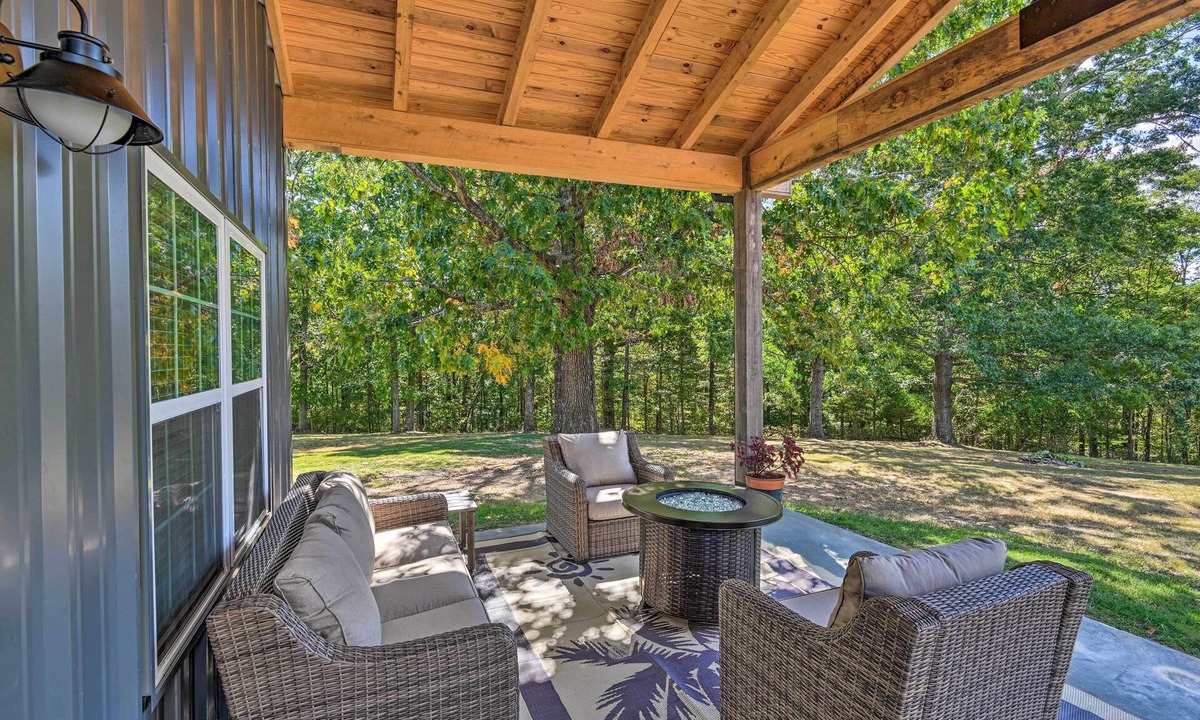 Pegram Cottage | Cozy Tennessee Country Retreat on 5 Acres!
