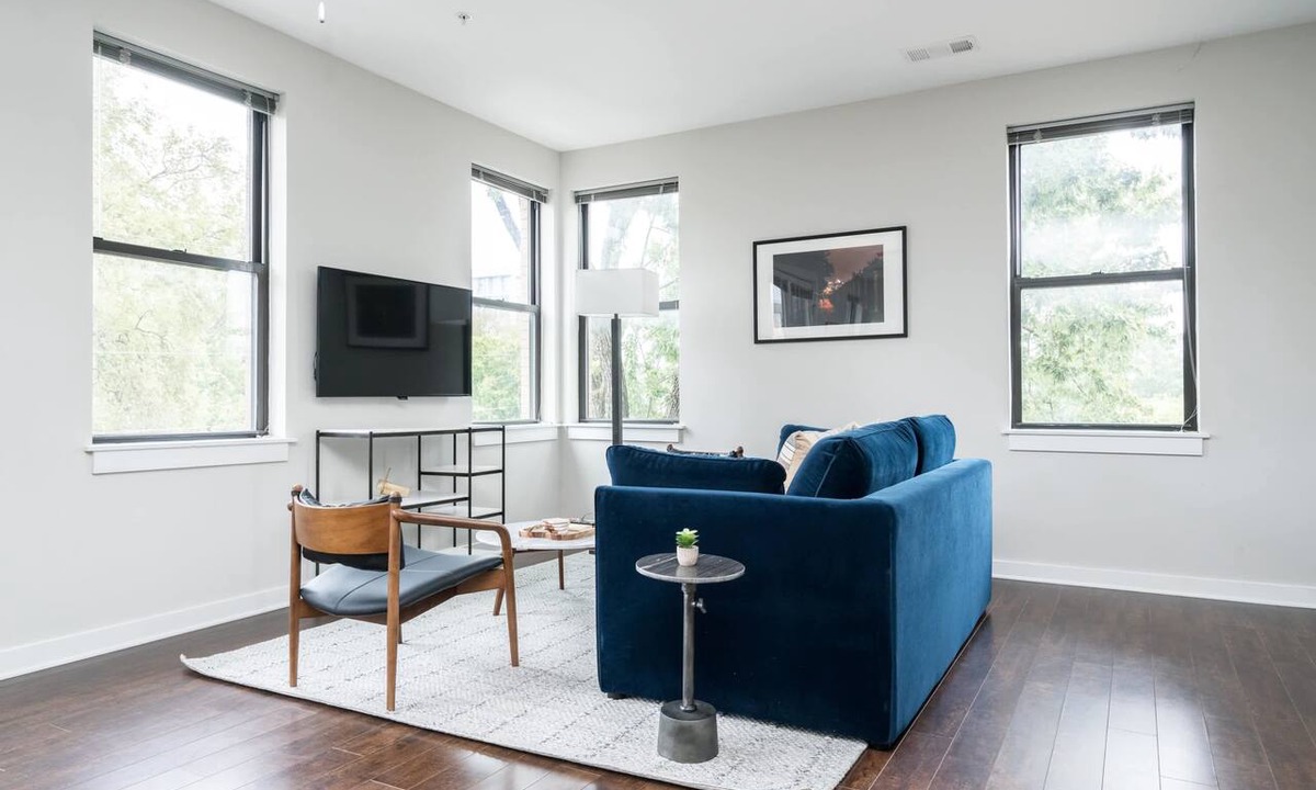 Music Row Apartment | CozySuites Music Row Stunning 2BR in Nashville 20