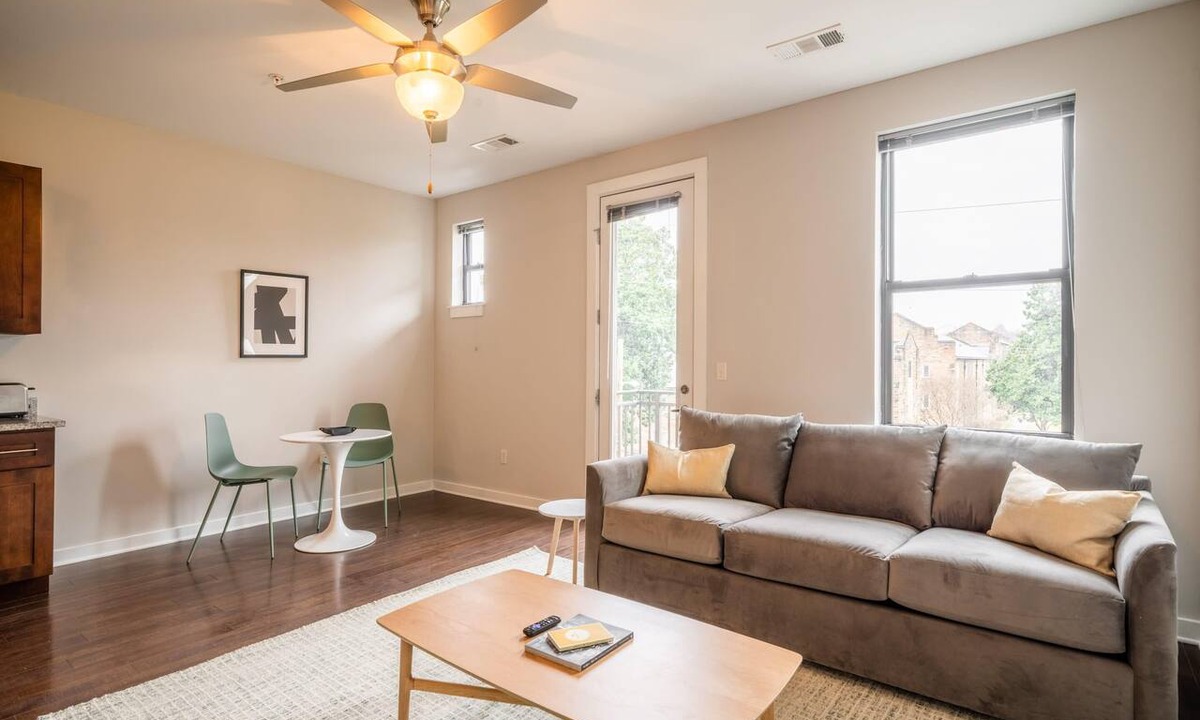 Music Row Apartment | CozySuites MusicRow Astonishing SDO Nashville 22