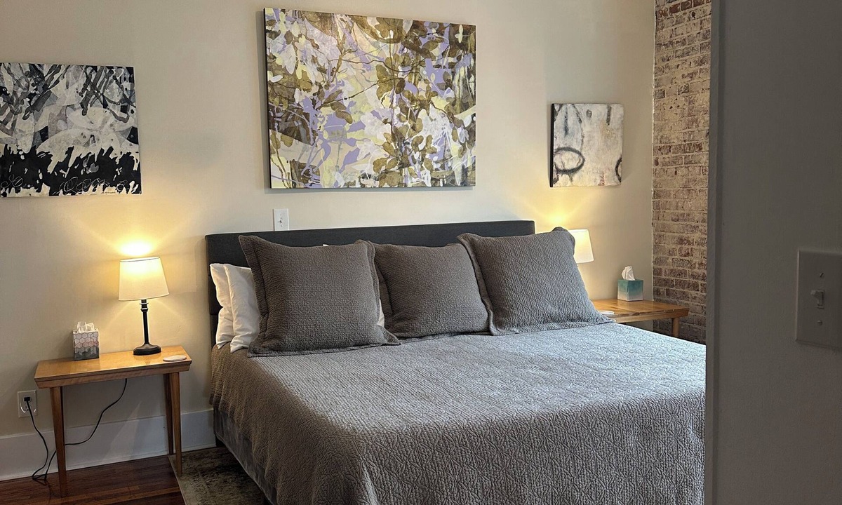 Hickman Apartment | Creative Corner Suite