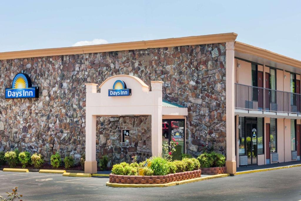 Martin Hotel | Days Inn by Wyndham Martin