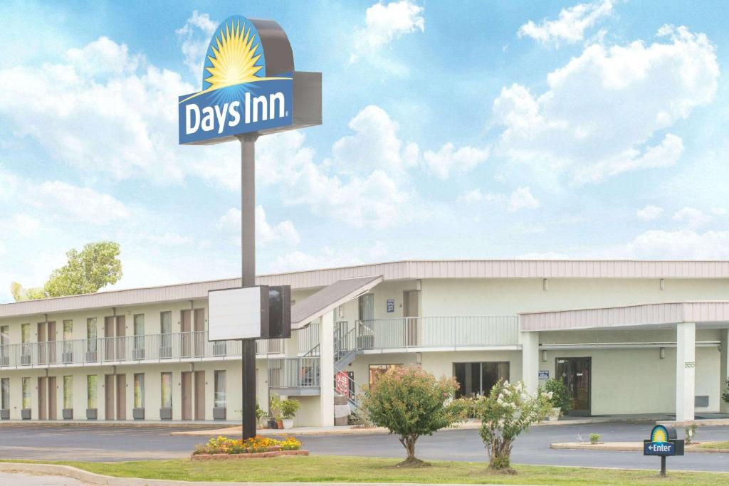 Ripley Hotel | Days Inn by Wyndham Ripley