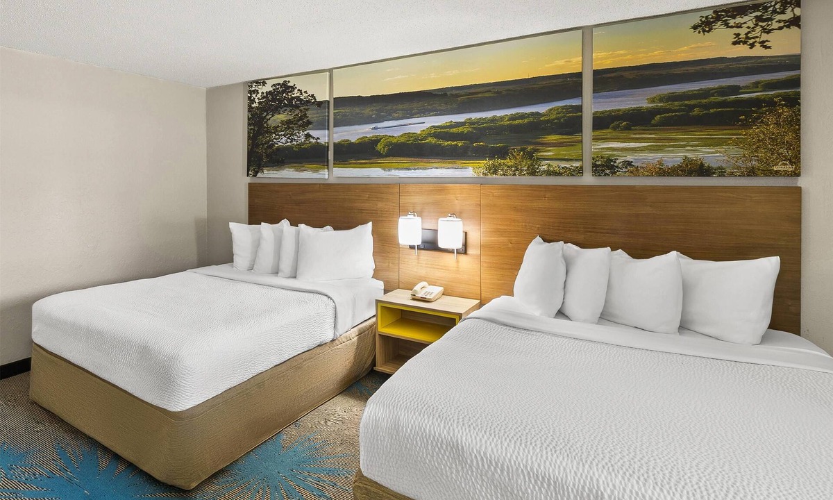 Winona Hotel | Days Inn by Wyndham Winona