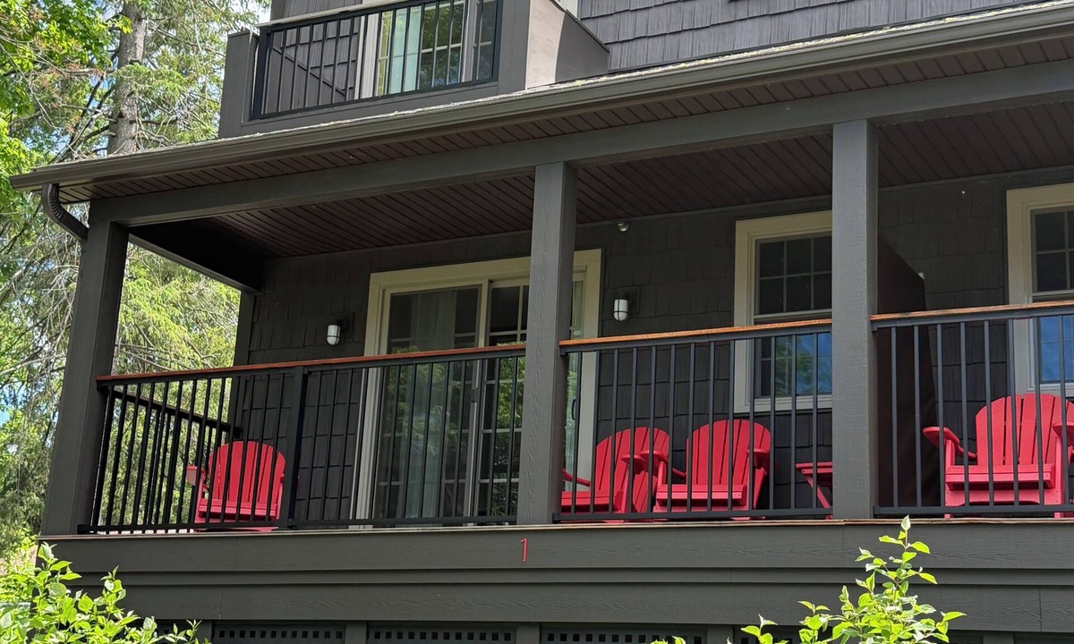 Lake George Cabin | Deluxe Lodge Lakefront On Lake George #1