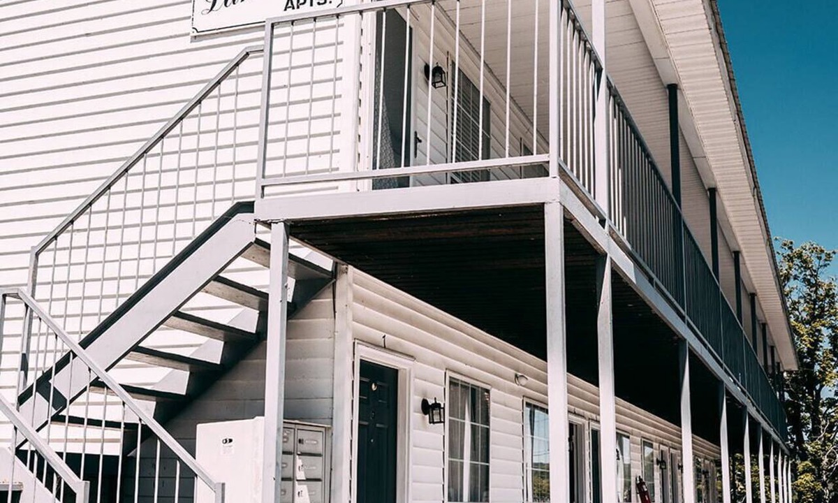 Kingston Apartment | Downtown Kingston, TN. Where the Clinch River meets the Tennessee River.